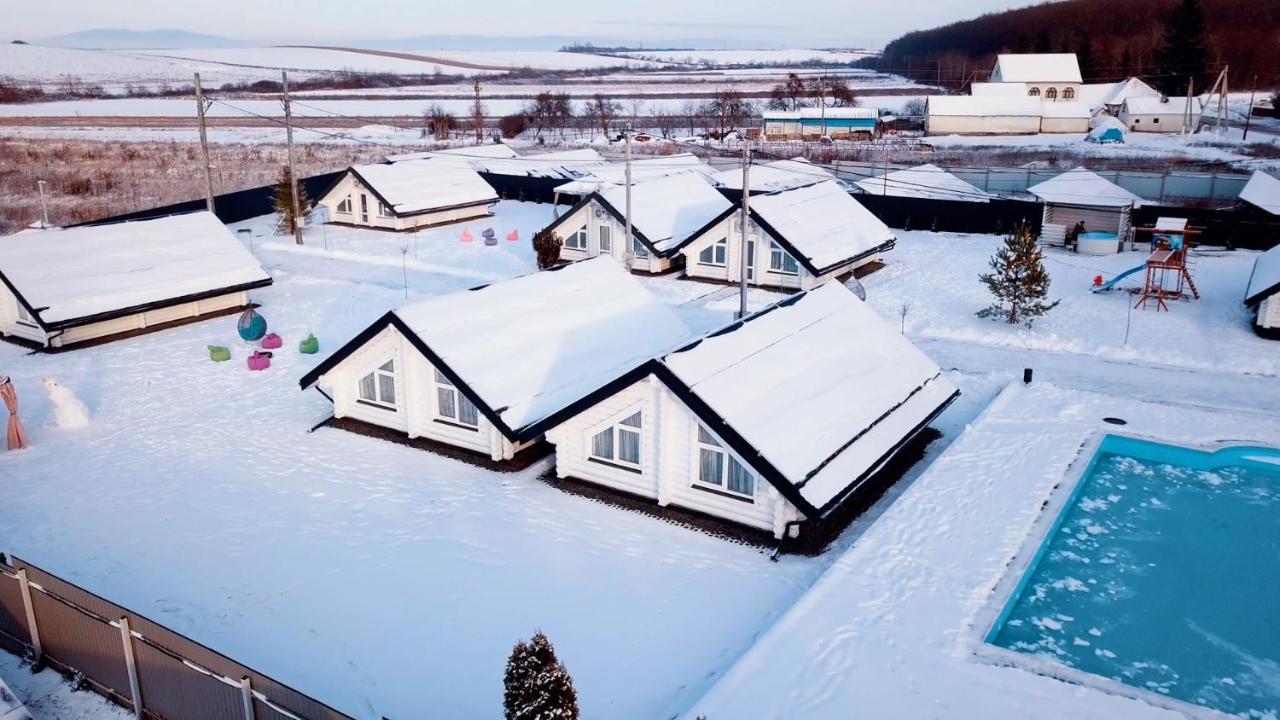 Canada Berehove  Dış mekan fotoğraf